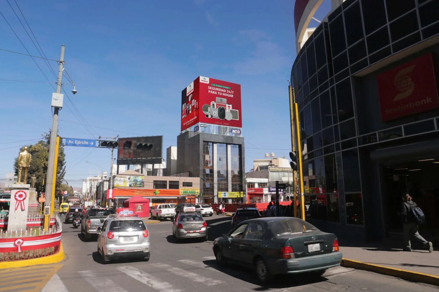 Paneles publicitarios